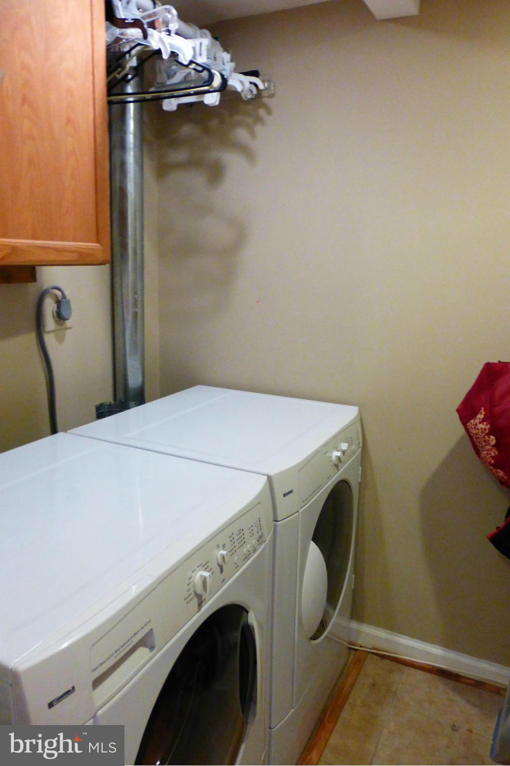 150 North Cottage Road Sterling, VA 20164 - Photo 21 of 22 Laundry Room