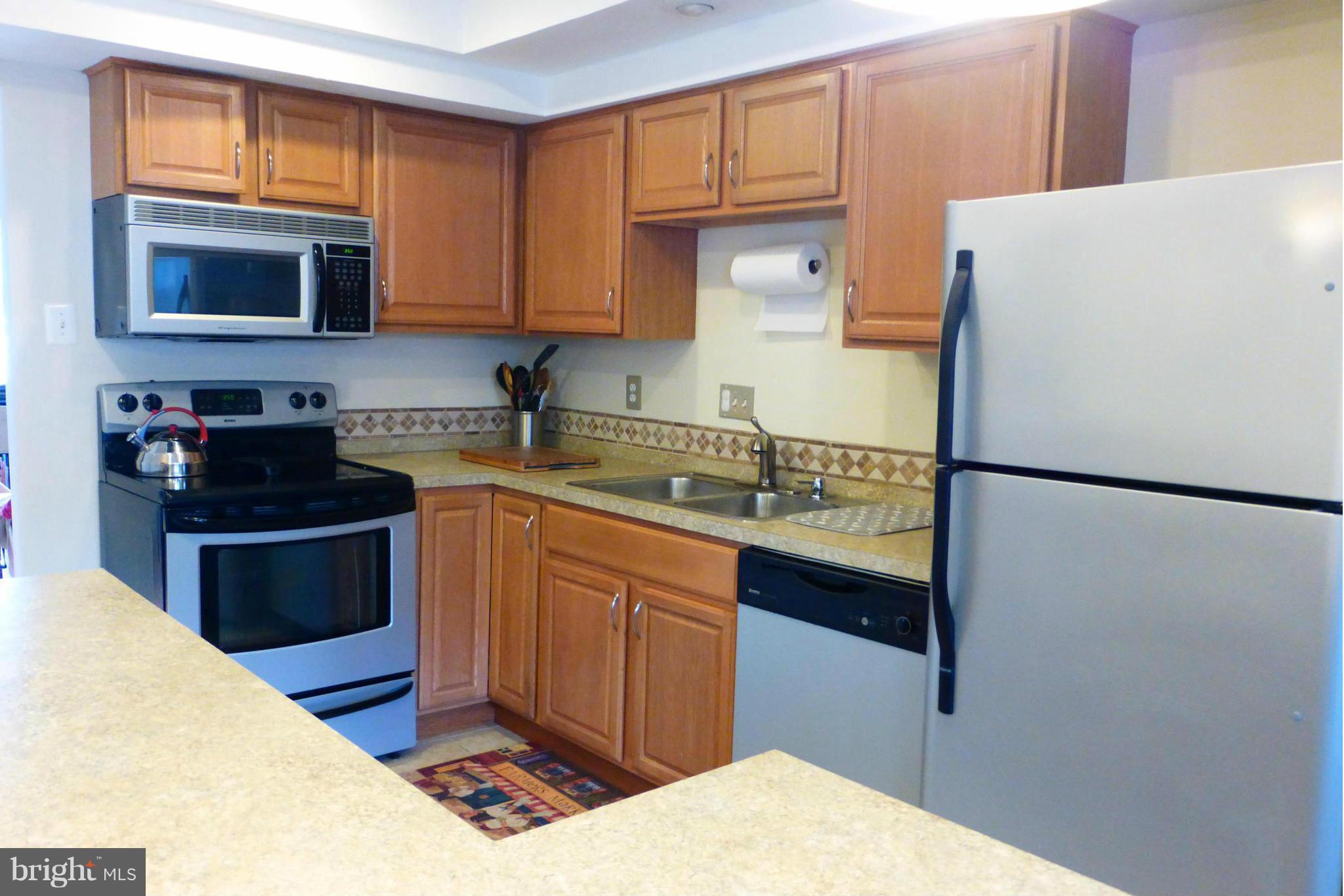 150 North Cottage Road Sterling, VA 20164 - Photo 3 of 22 Kitchen