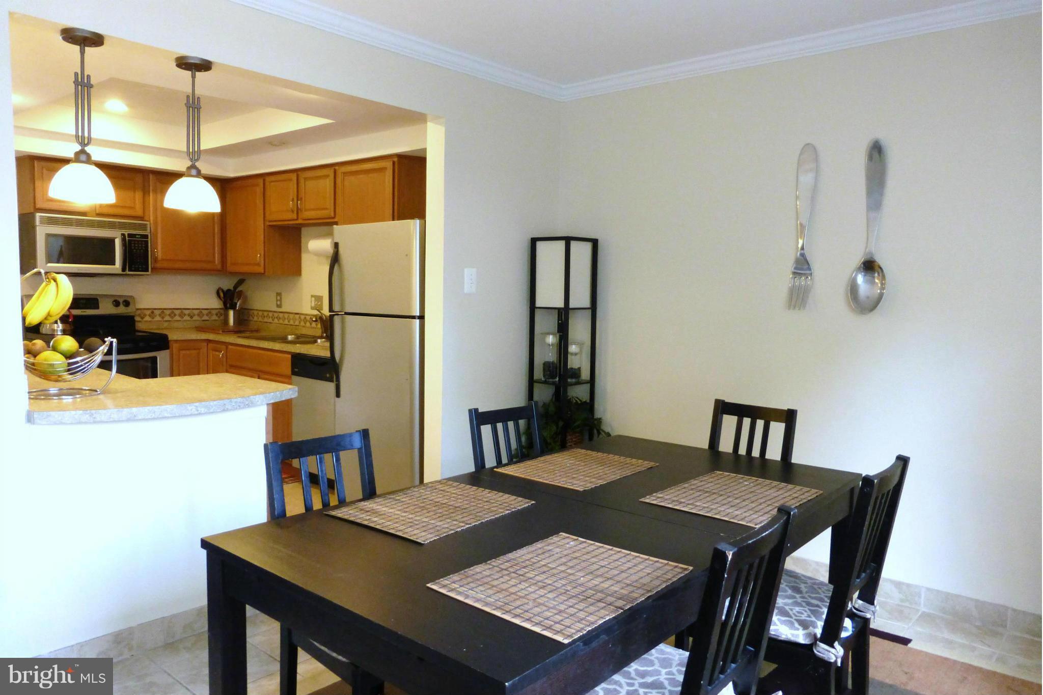 150 North Cottage Road Sterling, VA 20164 - Photo 5 of 22 Dining Room