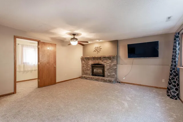 $338,000 | 2513 Marwood Drive, Mankato, MN 56001