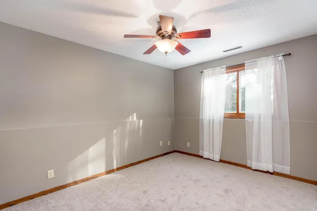 $338,000 | 2513 Marwood Drive, Mankato, MN 56001