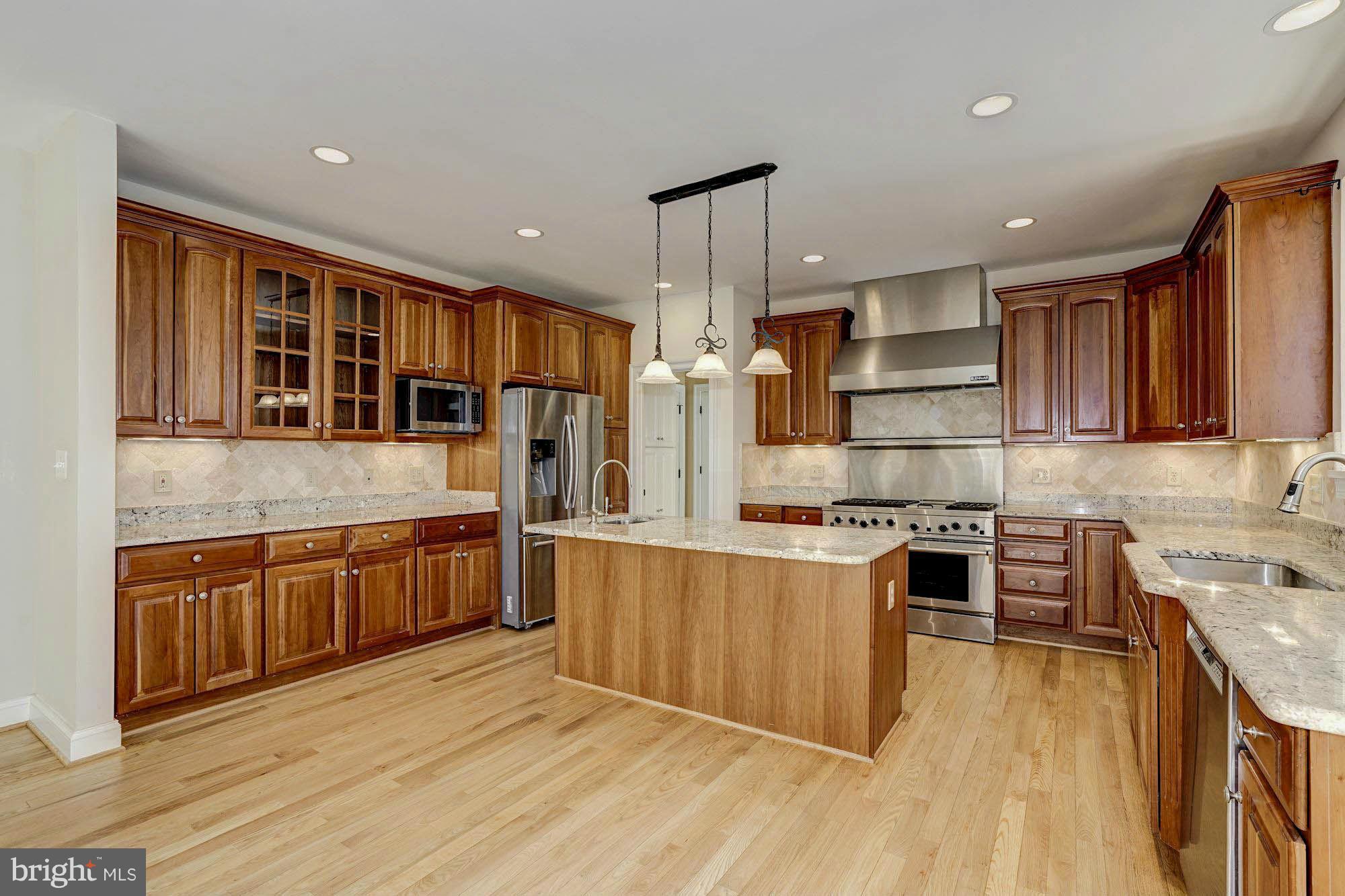 3021 Castle Road Falls Church, VA 22044 - Photo 11 of 30 Kitchen