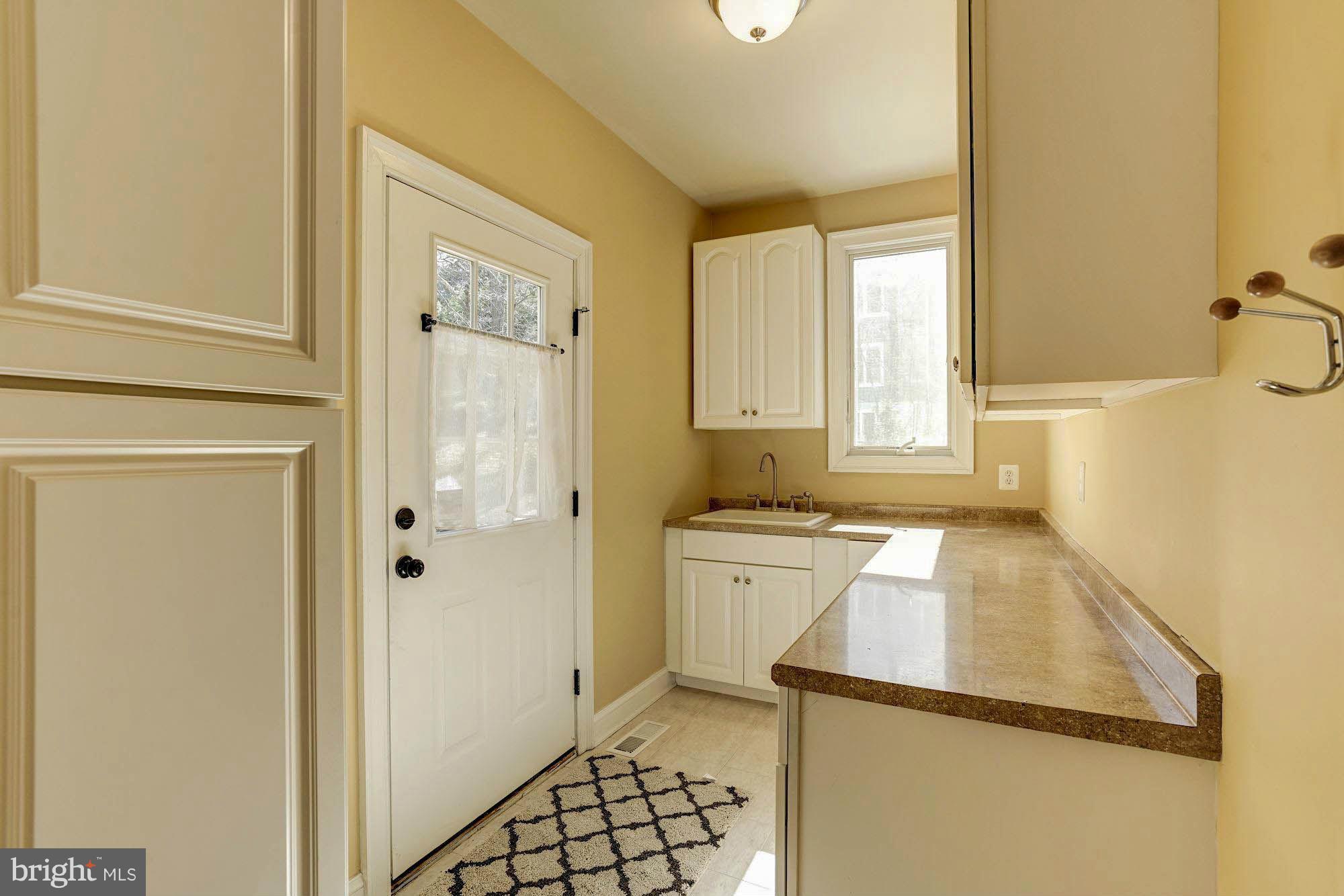 3021 Castle Road Falls Church, VA 22044 - Photo 14 of 30 Mud Room