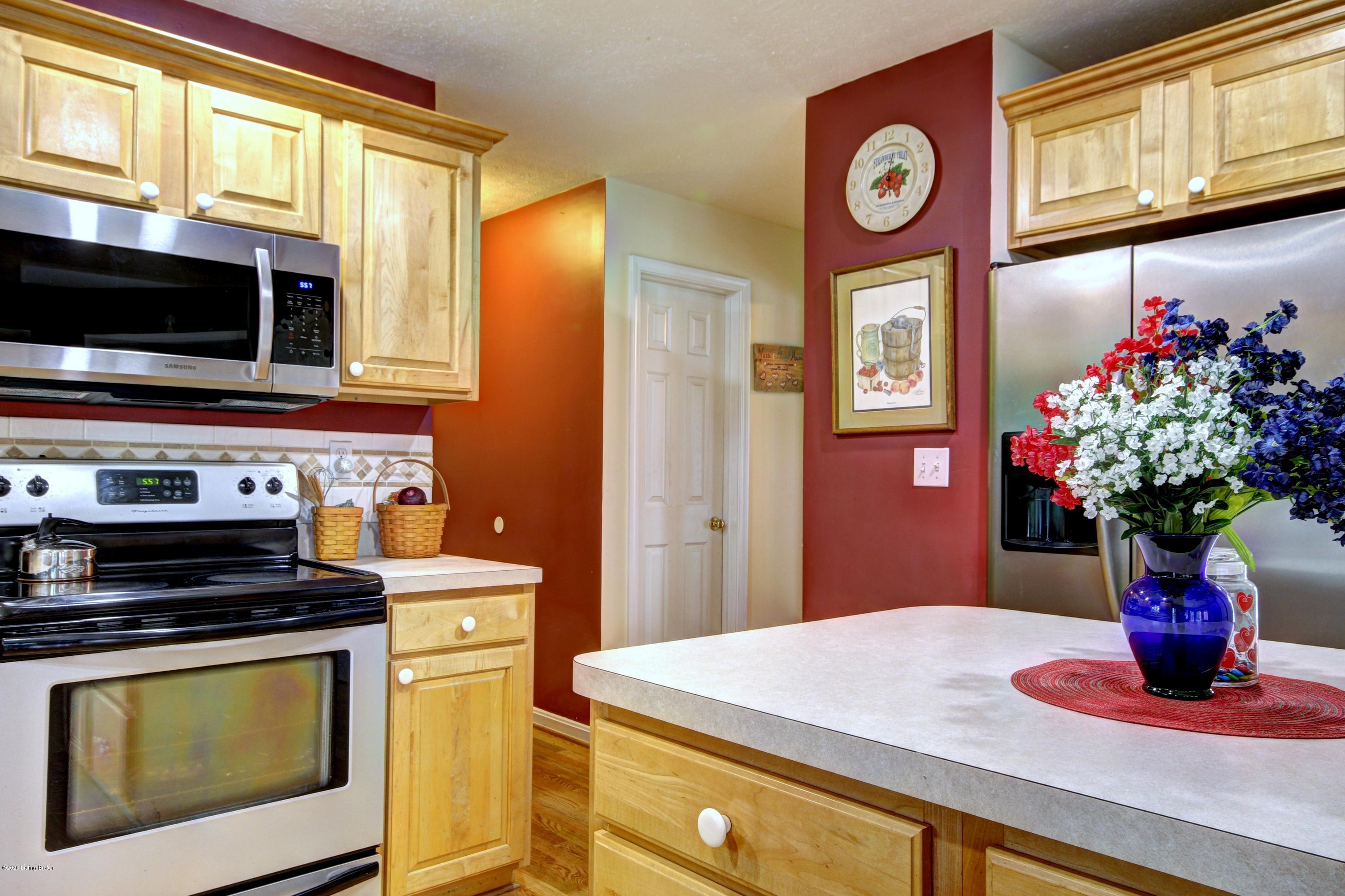 9605 Stone Ledge Road Louisville, KY 40291 - Photo 20 of 54 1 Stone Ledge #20