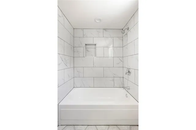 $988,000 | 383 South Ave 52, Highland Park, CA 90042