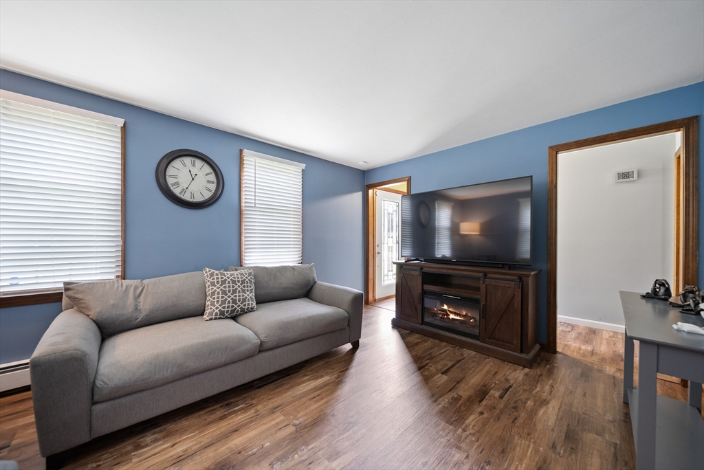 129 Cranberry Road Dracut, MA 01826 - Photo 9 of 36 Gallery Image 9