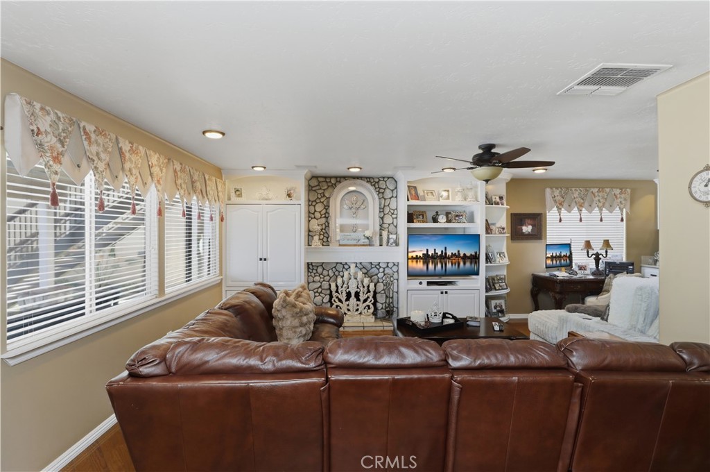 1210 Versailles Circle Riverside, CA 92506 - Photo 18 of 75