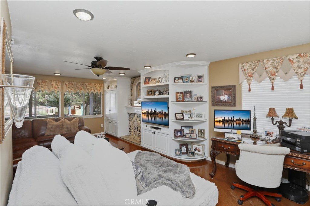 1210 Versailles Circle Riverside, CA 92506 - Photo 21 of 75