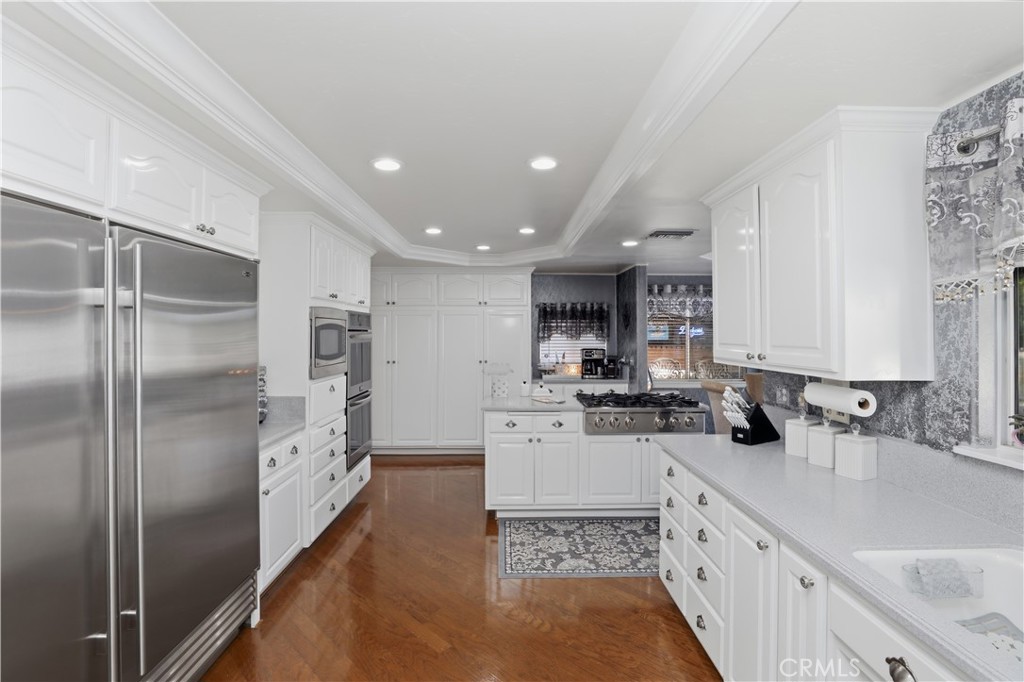 1210 Versailles Circle Riverside, CA 92506 - Photo 26 of 75