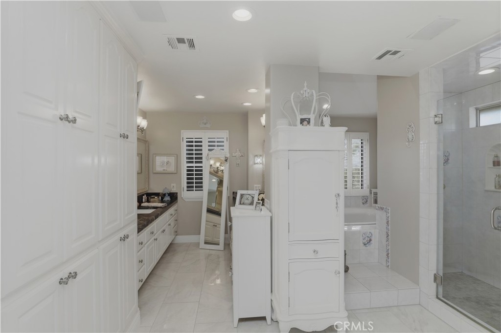 1210 Versailles Circle Riverside, CA 92506 - Photo 38 of 75