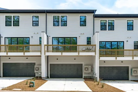 $579,000 | 6422 Tanner Oak Lane, Raleigh, NC 27613