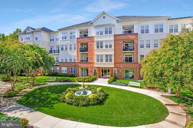 $400,000 | 2550 Kensington Gardens, Unit 205, Ellicott City, MD 21043