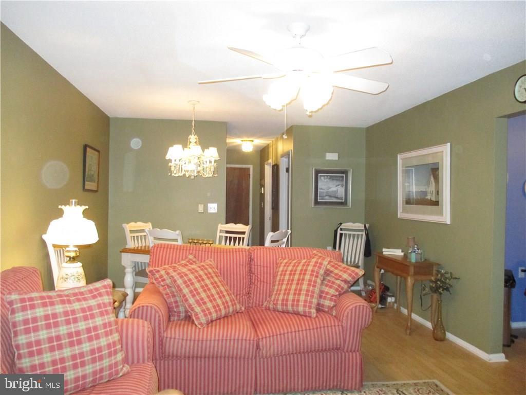 16 A Acorn Road, Unit 17B Manahawkin, NJ 08050 - Photo 4 of 18 Gallery Image 4