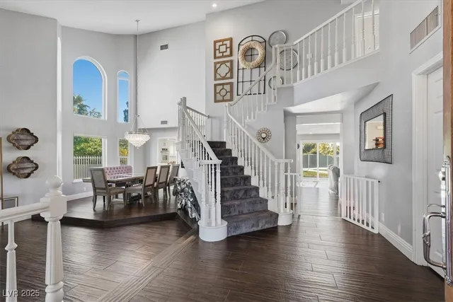 $1,325,000 | 2940 Crystal Bay Drive, Las Vegas, NV 89117