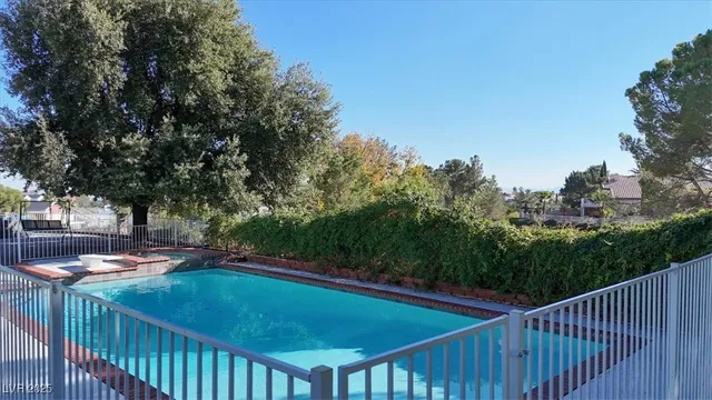 $1,325,000 | 2940 Crystal Bay Drive, Las Vegas, NV 89117