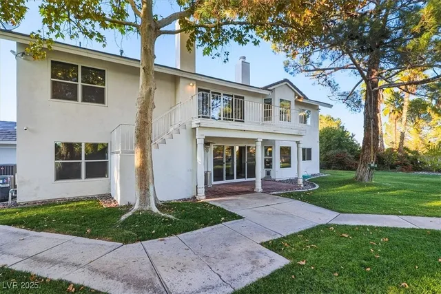 $1,325,000 | 2940 Crystal Bay Drive, Las Vegas, NV 89117