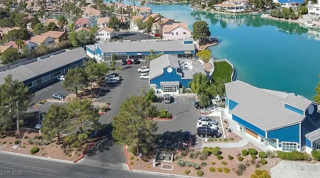 $1,325,000 | 2940 Crystal Bay Drive, Las Vegas, NV 89117