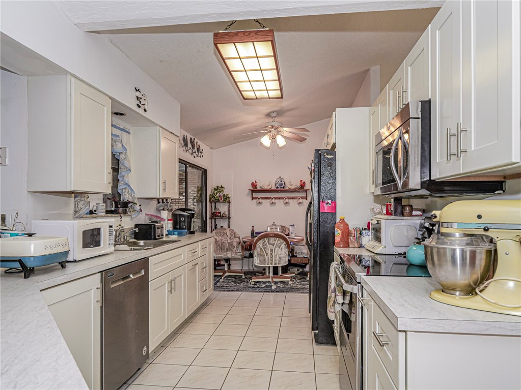 1119 George Street Sebastian, FL 32958 - Photo 11 of 33