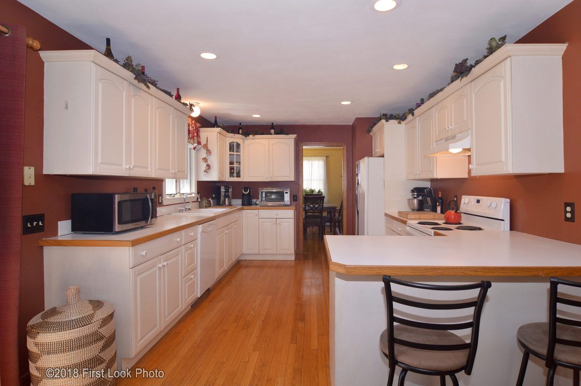 26 Old Schoolhouse Road Scituate, RI 02831 - Photo 6 of 34 Gallery Image 6