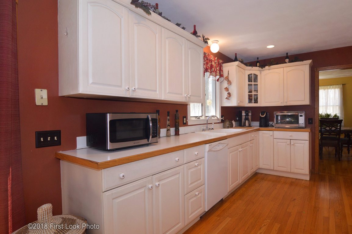 26 Old Schoolhouse Road Scituate, RI 02831 - Photo 8 of 34 Gallery Image 8