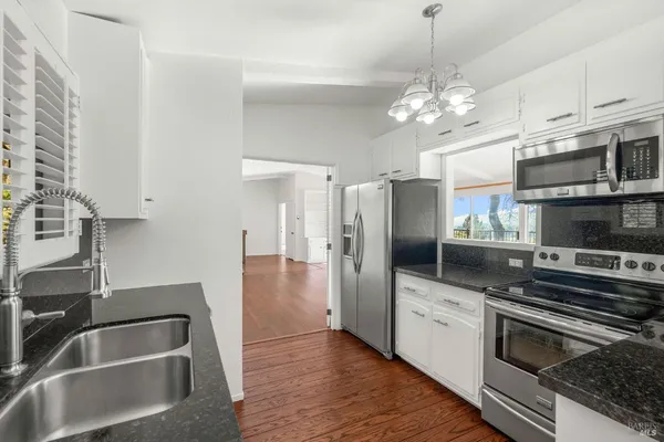 $7,000 | 121 Knoll Place, St. Helena, CA 94574