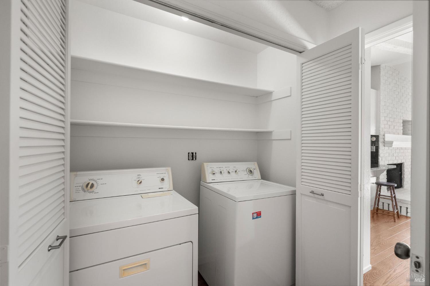 121 Knoll Place St. Helena, CA 94574 - Photo 23 of 54 Laundry Main Floor