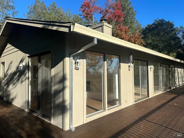 $10,000 | 121 Knoll Place, St. Helena, CA 94574