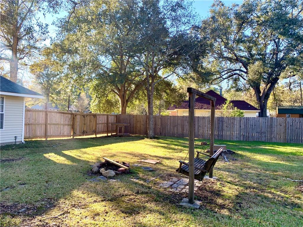 27155 Tag A Long Road Lacombe, LA 70445 - Photo 10 of 11