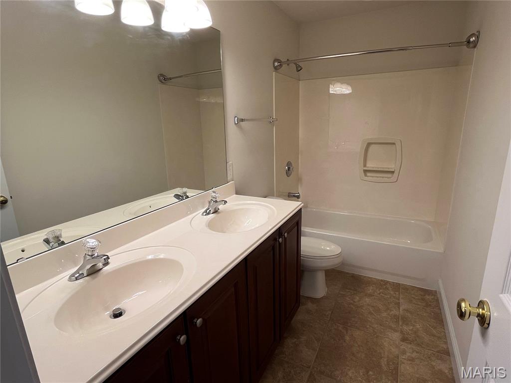 102 Riparian Drive O'Fallon, MO 63368 - Photo 21 of 27