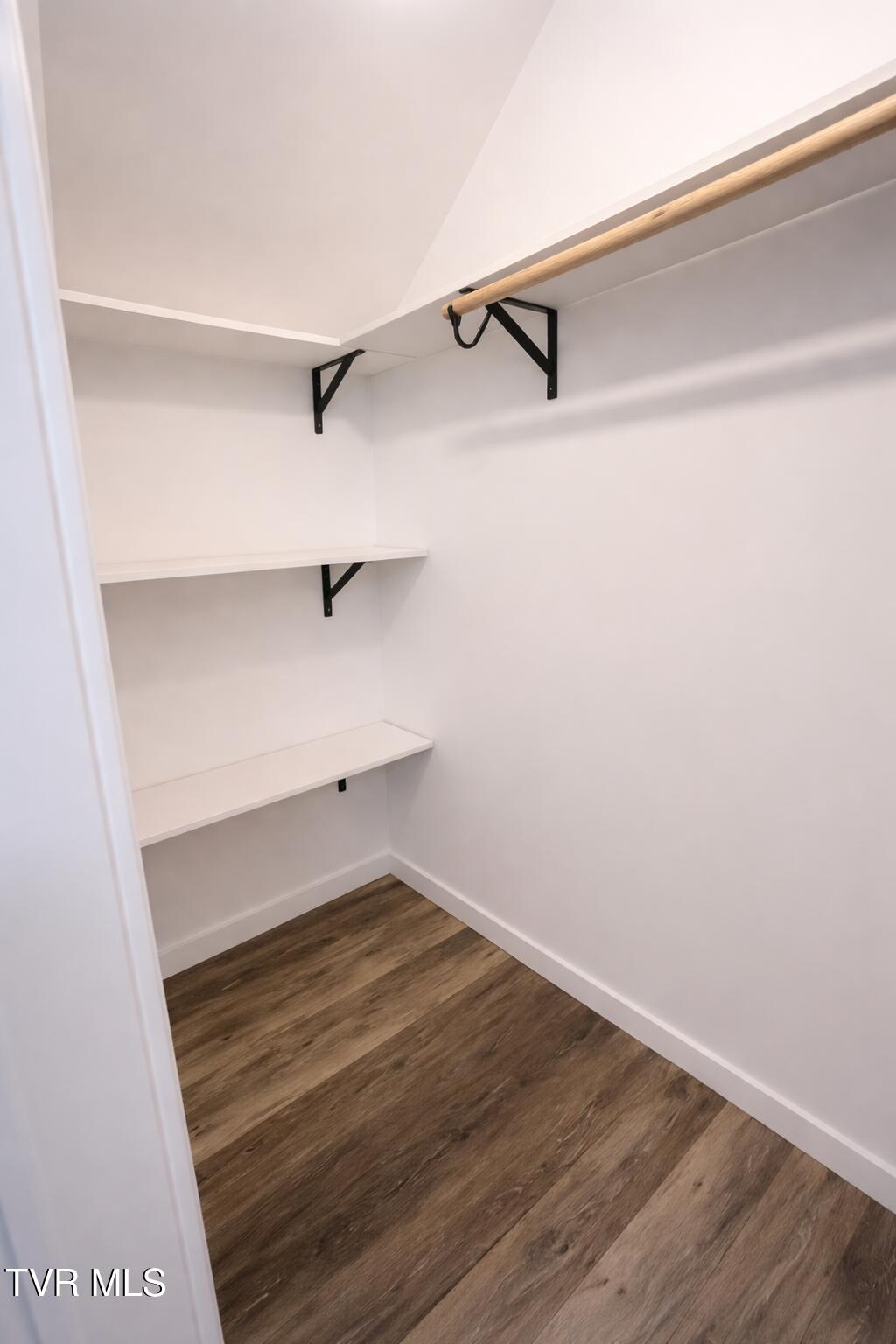 115 Beechnut Street, Unit H7 Johnson City, TN 37601 - Photo 17 of 18 Walk in closet
