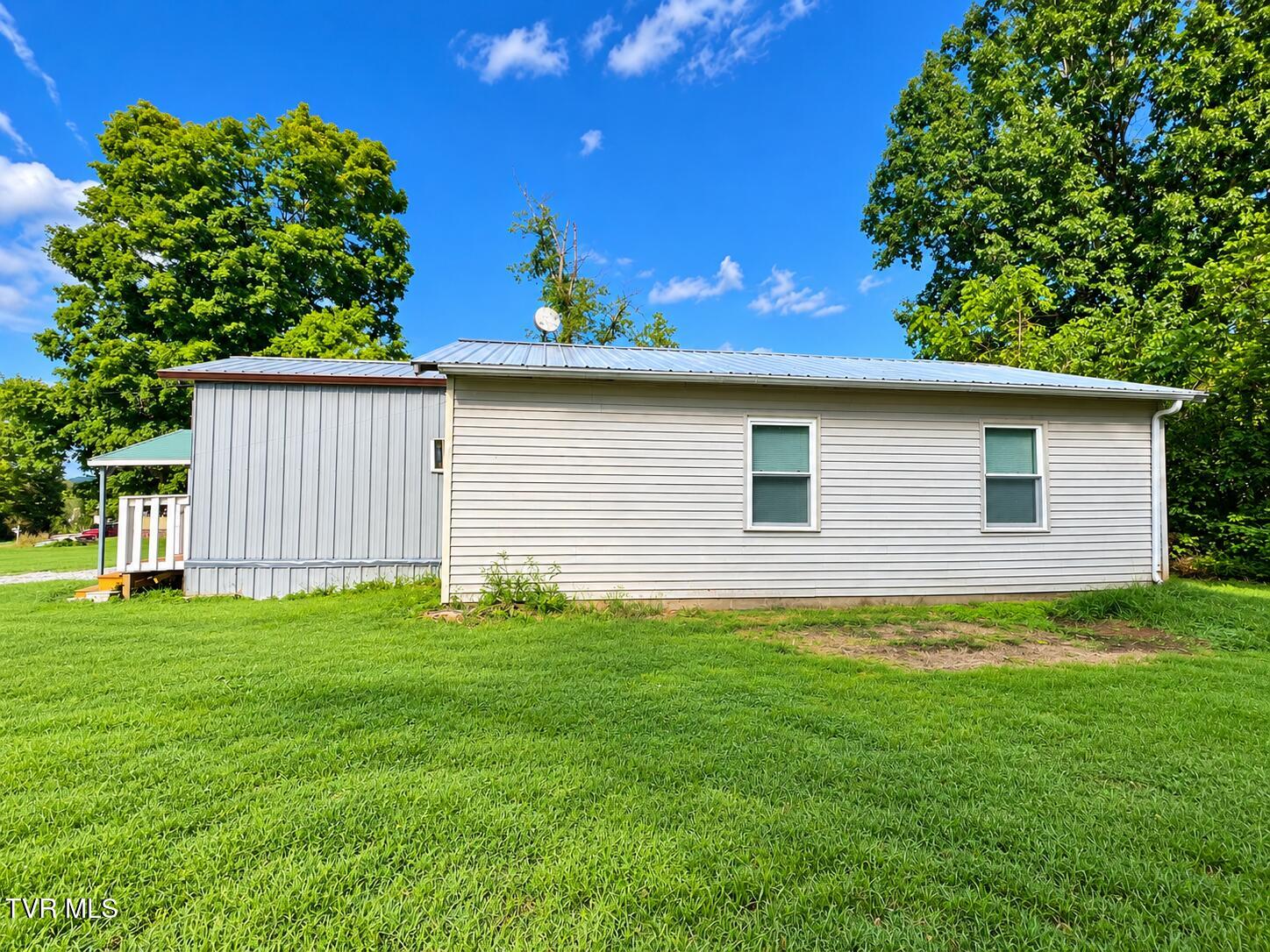 109 Dutchy Humphreys Road Limestone, TN 37681 - Photo 35 of 44 ChatGPT Image Sep 23, 2026, 07_26_28 PM