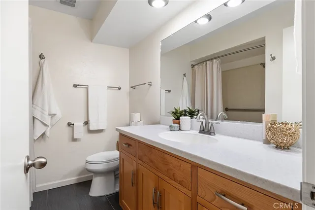 $295,000 | 555 Vallombrosa Avenue, Unit 73, Chico, CA 95926