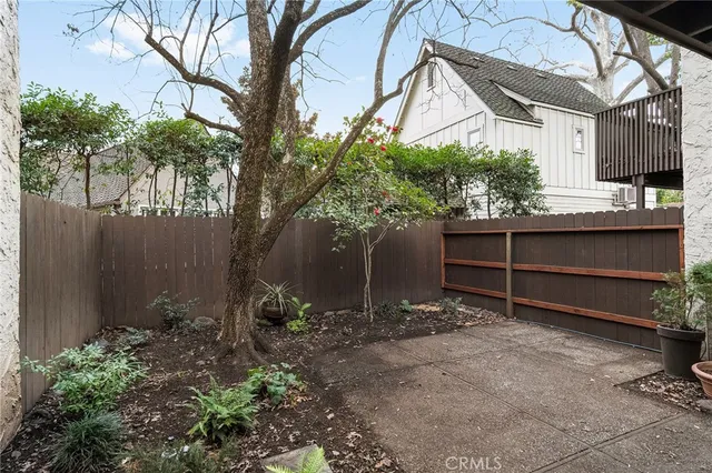 $295,000 | 555 Vallombrosa Avenue, Unit 73, Chico, CA 95926