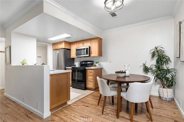 $295,000 | 555 Vallombrosa Avenue, Unit 73, Chico, CA 95926