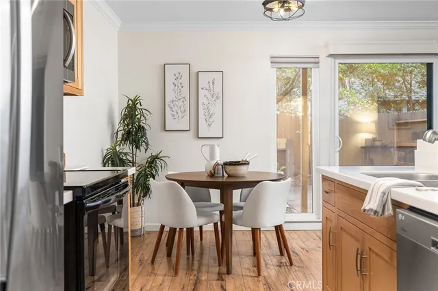 $295,000 | 555 Vallombrosa Avenue, Unit 73, Chico, CA 95926