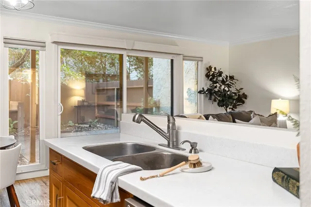 $295,000 | 555 Vallombrosa Avenue, Unit 73, Chico, CA 95926