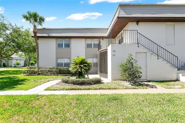 $195,000 | 11 Windtree Lane, Unit B, Winter Garden, FL 34787