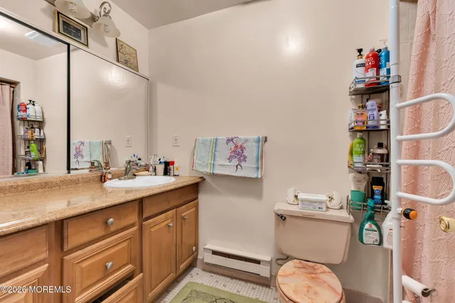 $2,300 | 160 Cross Slope Court, Unit J, Manalapan, NJ 07726