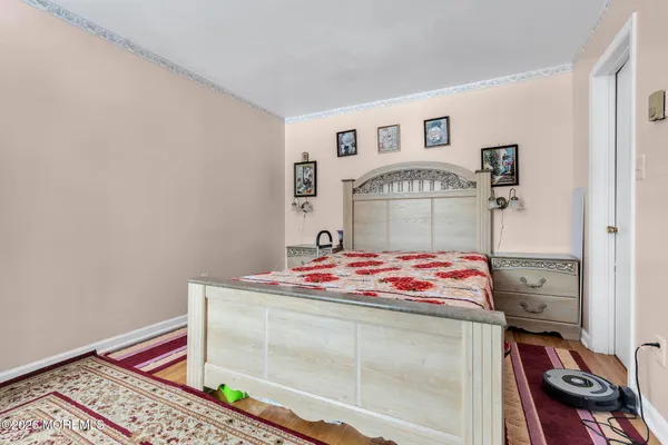 $2,300 | 160 Cross Slope Court, Unit J, Manalapan, NJ 07726