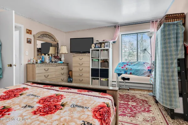 $2,300 | 160 Cross Slope Court, Unit J, Manalapan, NJ 07726