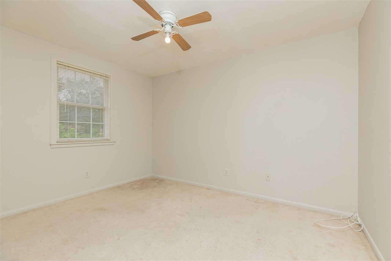 233 Cornell Road St. Augustine, FL 32086 - Photo 12 of 35 an empty room with a window