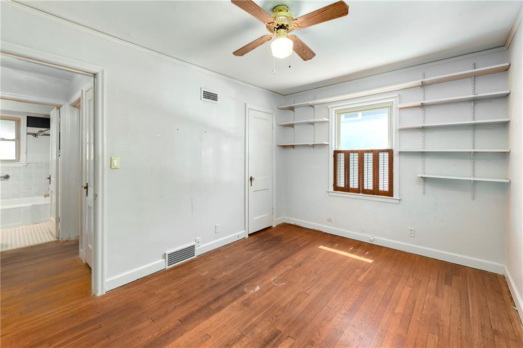 5327 Outlook Street Mission, KS 66202 - Photo 25 of 47