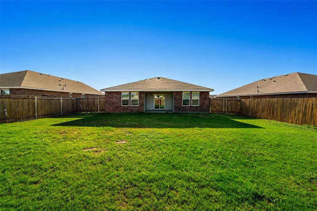 525 Jameson Springtown, TX 76082 - Photo 30 of 32 Gallery Image 30