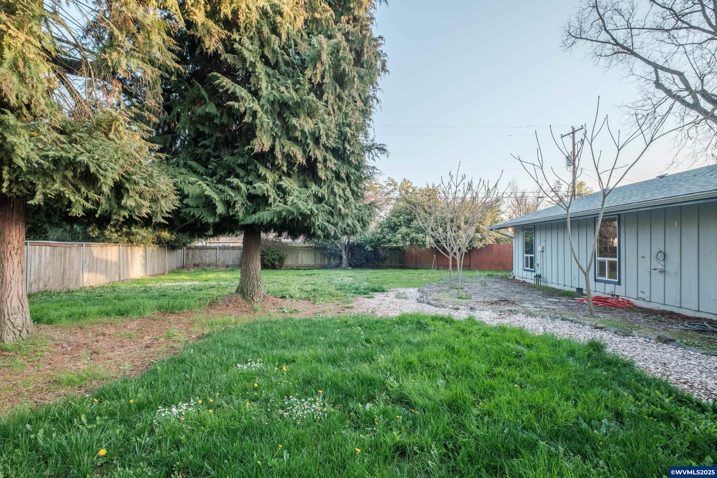 1141 Northeast Springwood Drive Albany, OR 97321 - Photo 42 of 47 Gallery Image 42