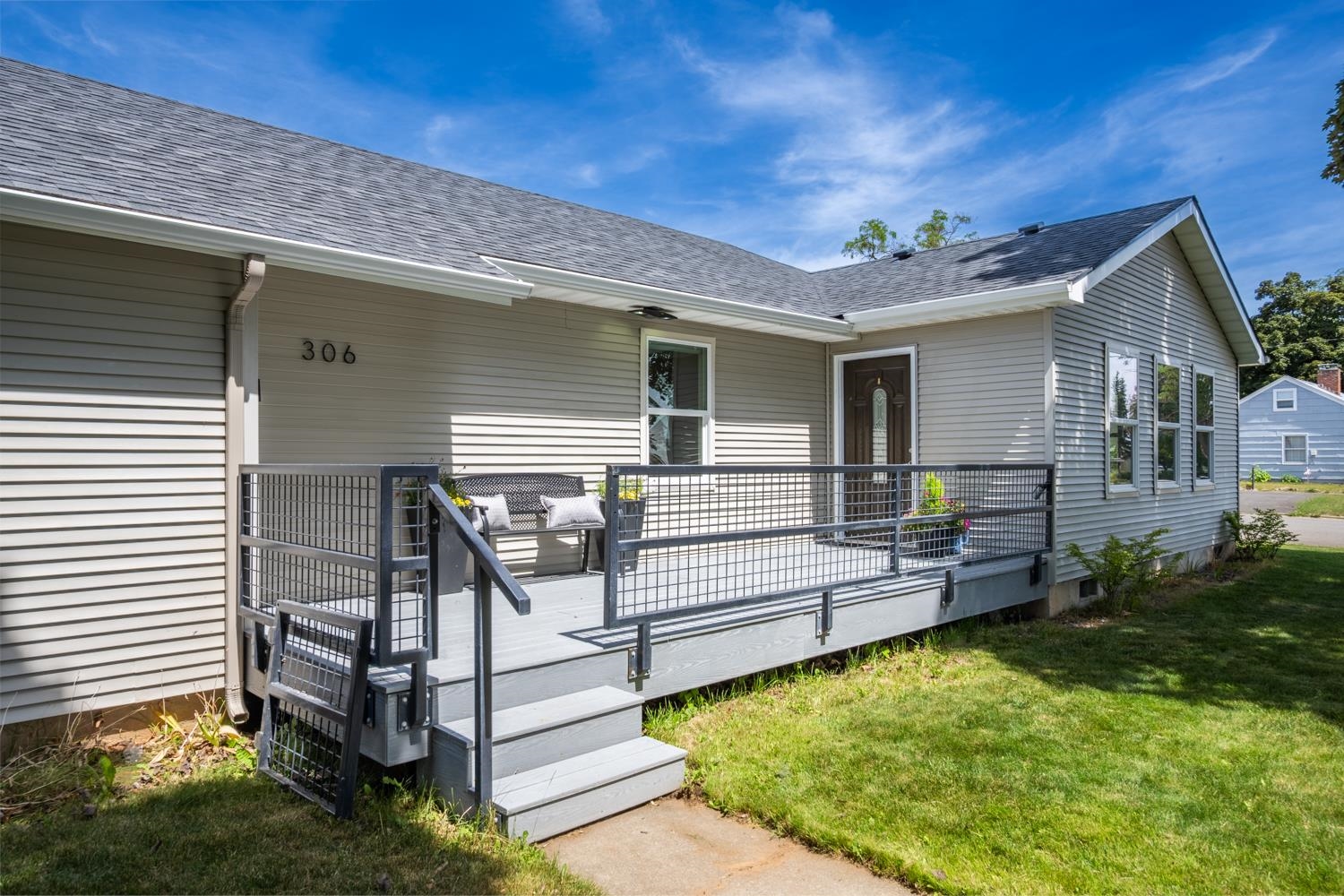 306 West 3rd Street Cheney, WA 99004 - Photo 2 of 50