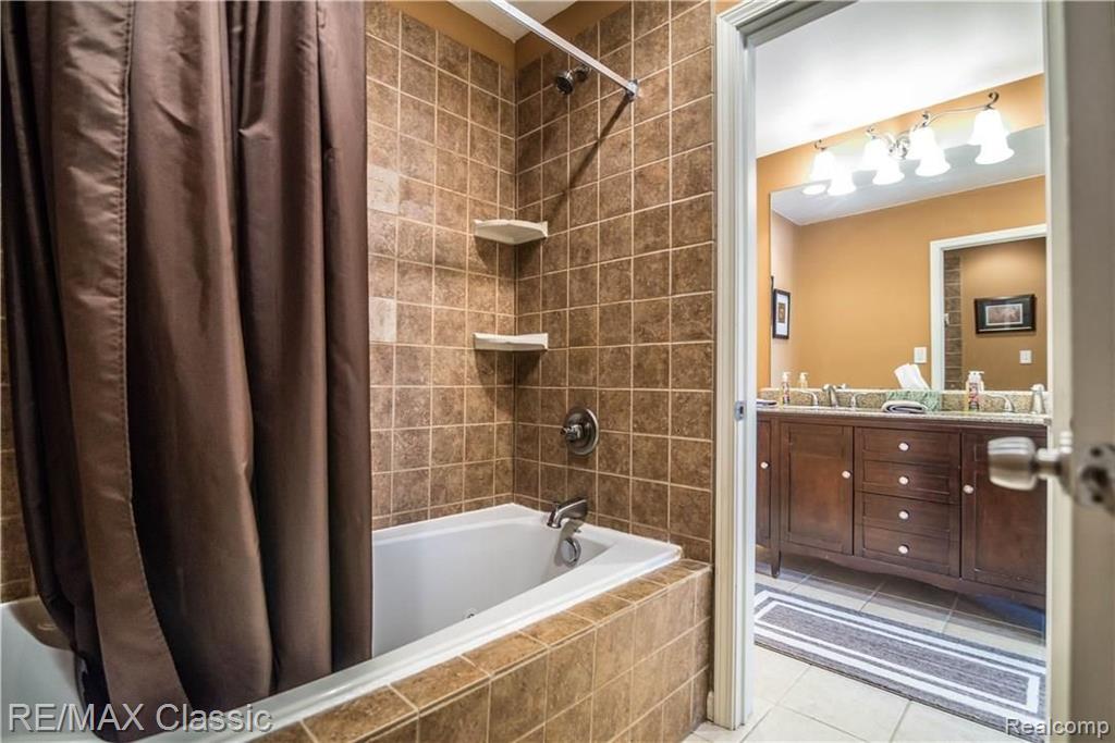 18510 Ridge Road Northville, MI 48168 - Photo 50 of 55