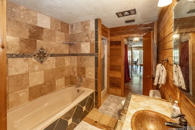 a view of an outdoor space