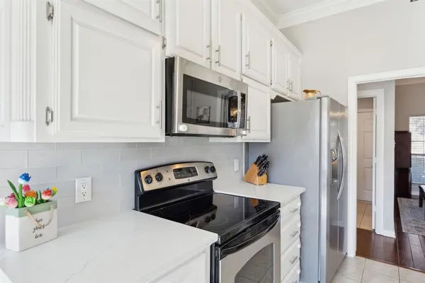 $2,900 | 220 Redwood Court, Keller, TX 76248