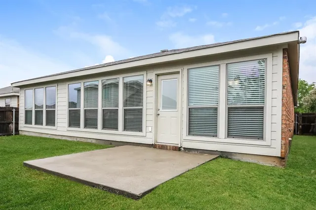 $1,845 | 9336 Cynthia Court, Fort Worth, TX 76140