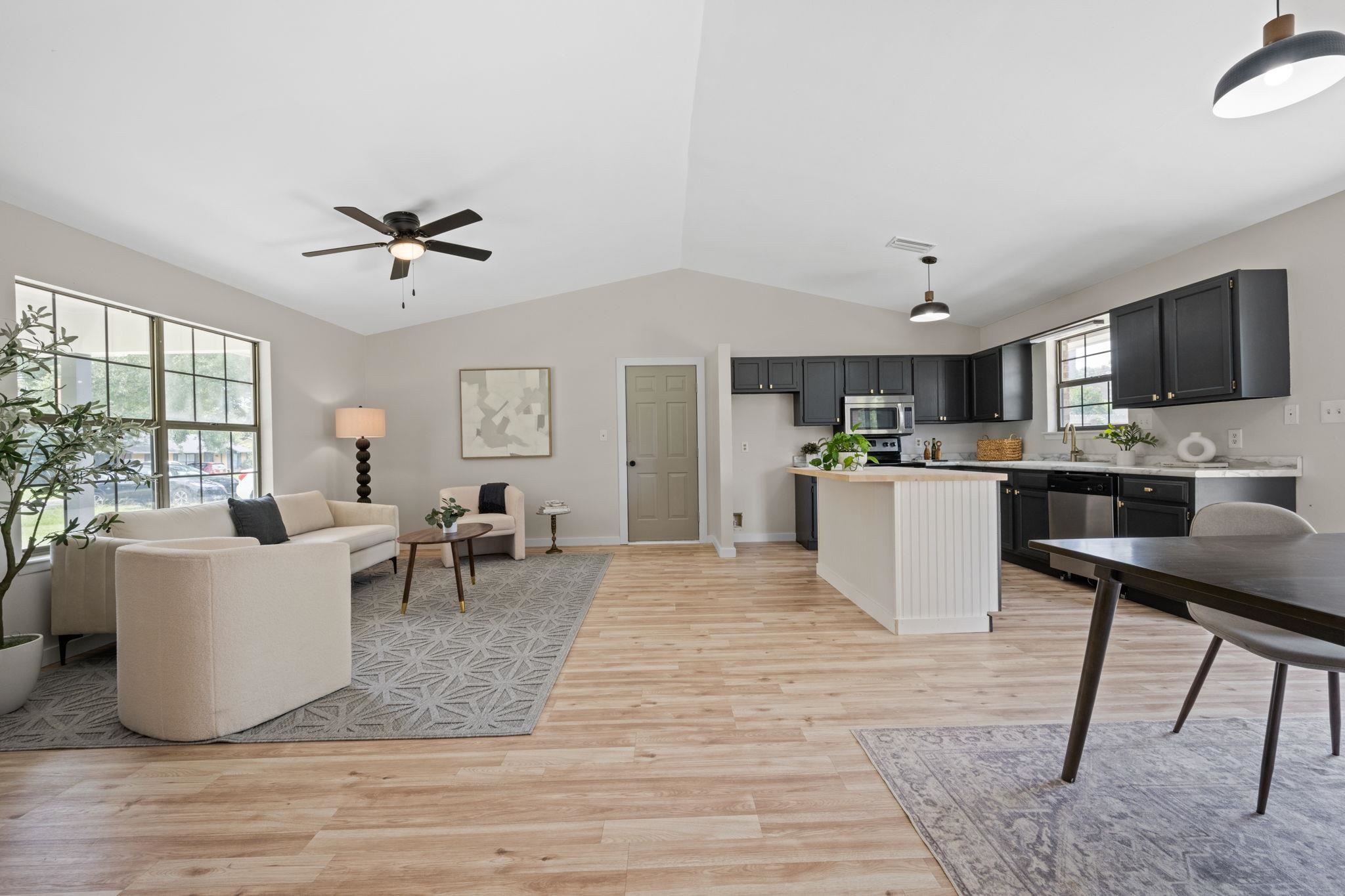 610 East Gate Circle Foley, AL 36535 - Photo 5 of 34